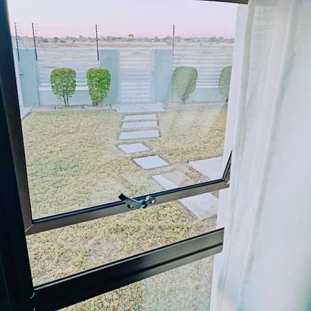 Northern Oasis Hotell Oshakati Exteriör bild